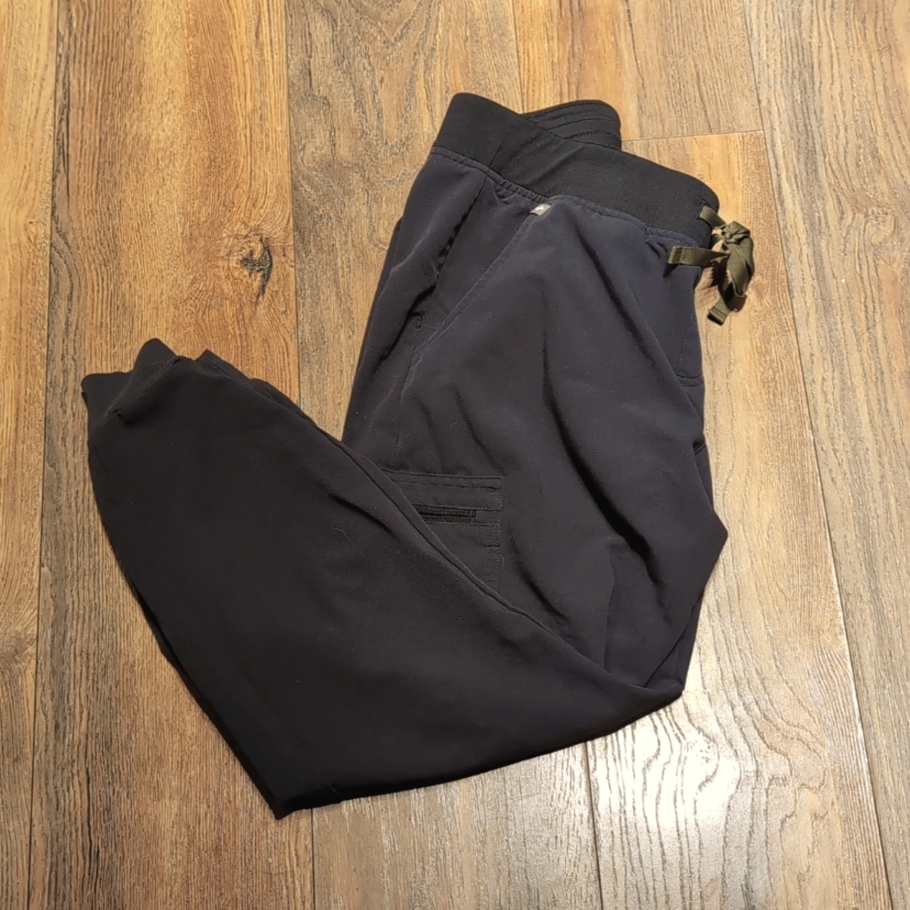 Figs Zamora Scrub Pants Quiet Navy Medium Petite
